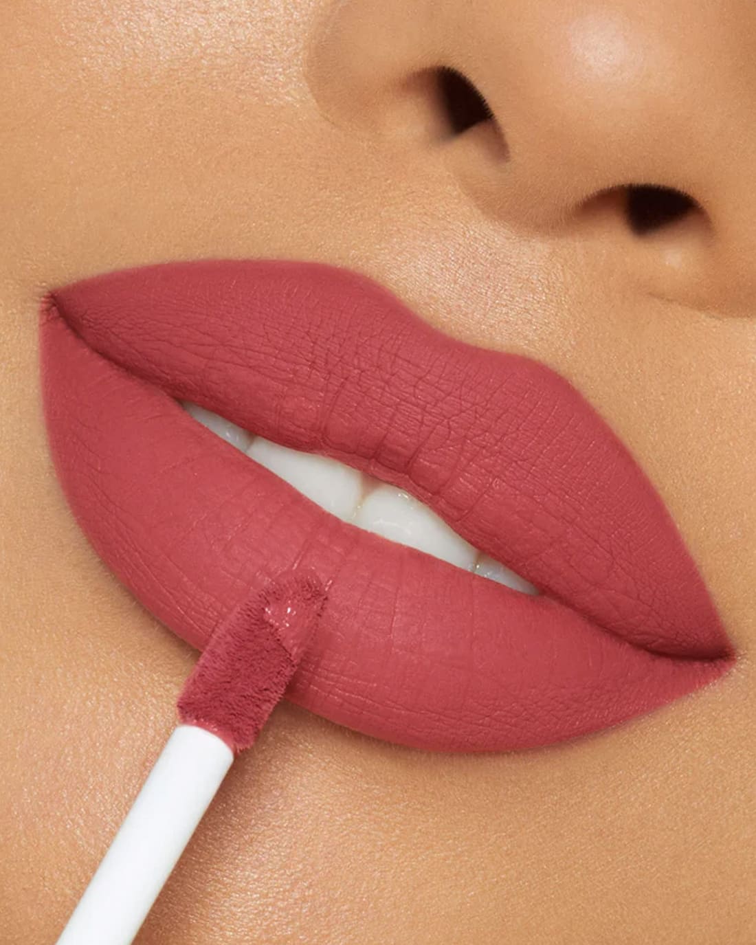 7 Perfect Lipstick Shades for Yellow Dress - L Factor New York 7 Perfect Lipstick Shades for Yellow Dress - L Factor New York